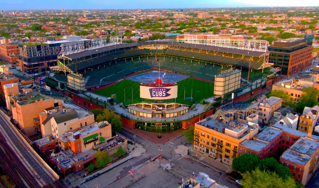 Wrigley Field Guide – Where to Park, Eat, and Get Cheap Tickets