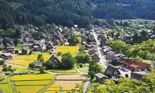 How to Get from Kanazawa to Shirakawago (Without Overcomplicating It)